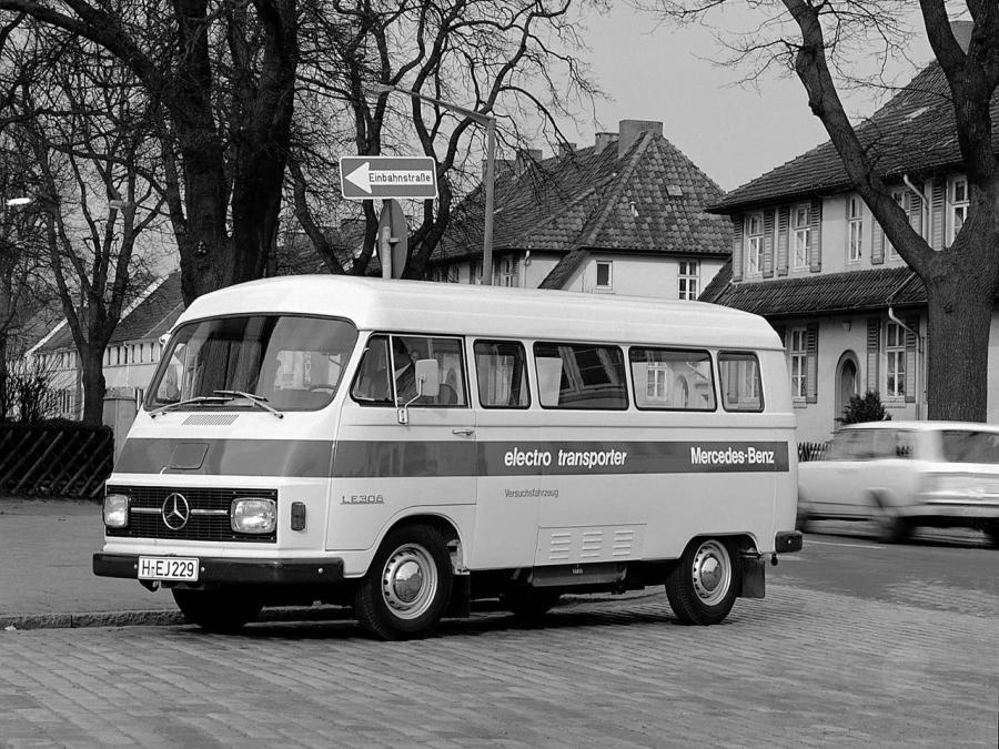  Mercedes-Benz LE306 Electro-Transporter 1975 года  (фото 1 из 6)